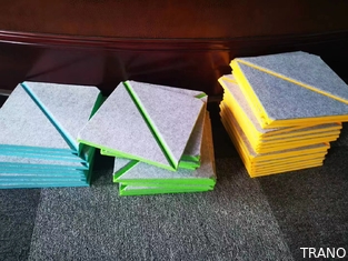 B vlak Gerecycleerd Materieel Geluid die 3D Akoestische Muurcomités semi geribbeld blokkeren