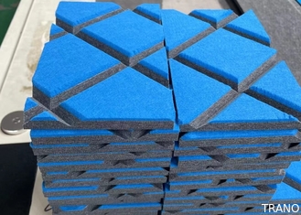 100% de de Stofferingsstof van de polyestervezel verpakte 3D Akoestische Muurcomités GB8624B1