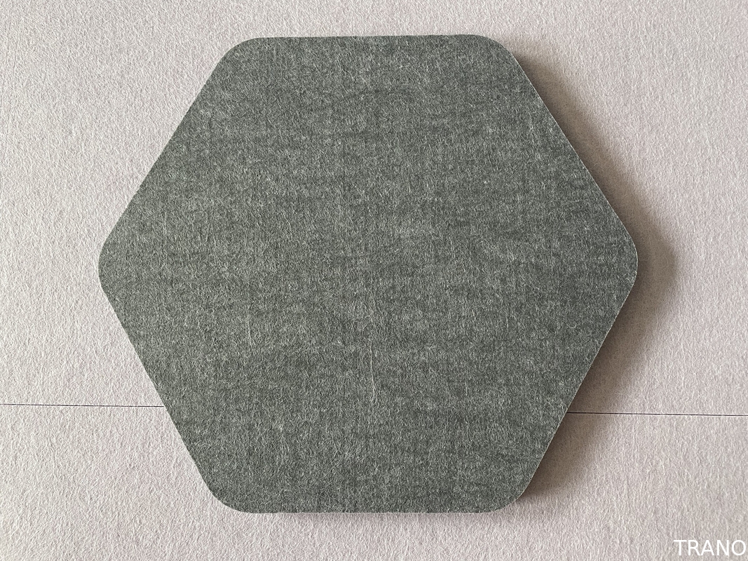 20 mm lichtgewicht PET Felt akoestische zeshoekse panelen Verschillende kleuren Hoog geluidsopname